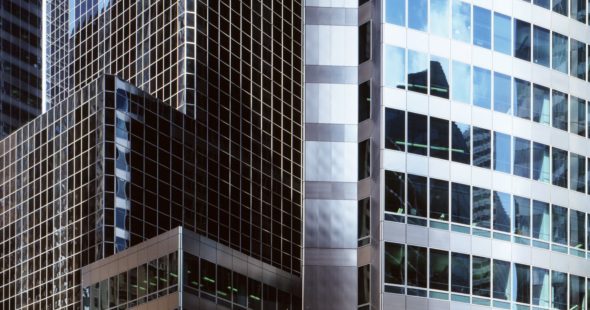 Close up photography of the building exterior at 71 South Wacker in Chicago, IL